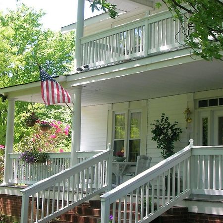 Buffalo Tavern Bed And Breakfast West Jefferson Esterno foto