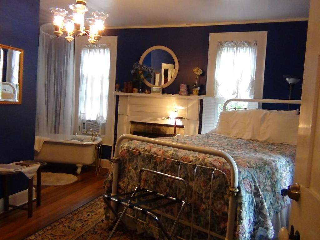 Buffalo Tavern Bed And Breakfast West Jefferson Camera foto