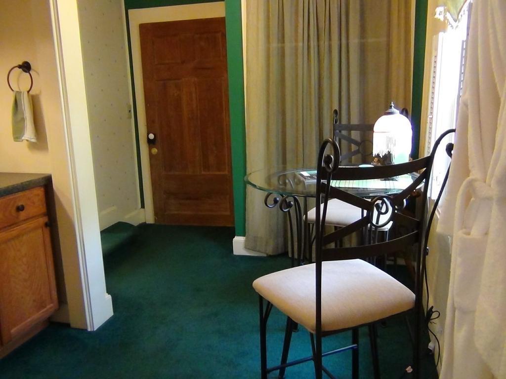 Buffalo Tavern Bed And Breakfast West Jefferson Camera foto