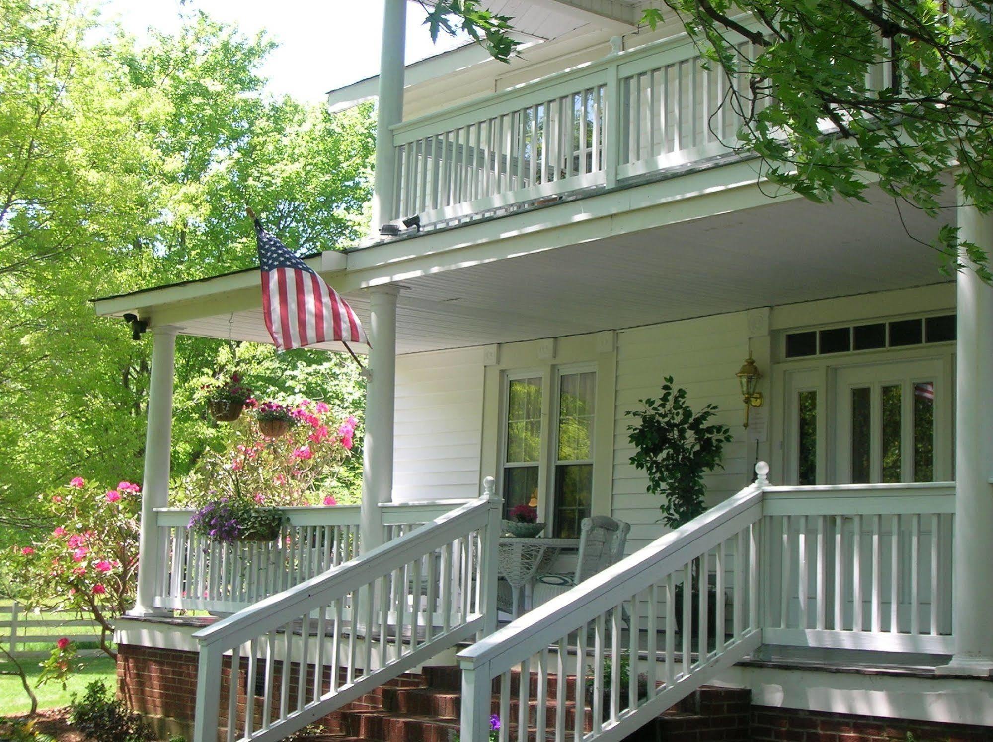 Buffalo Tavern Bed And Breakfast West Jefferson Esterno foto